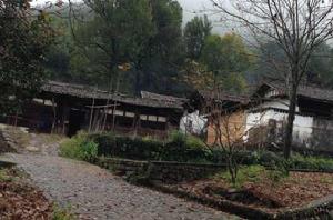 熊家村[雲南祿勸縣湯郎鄉下轄村]