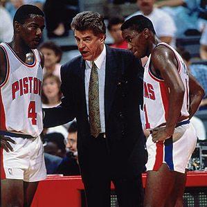 杜馬斯，戴利和托馬斯