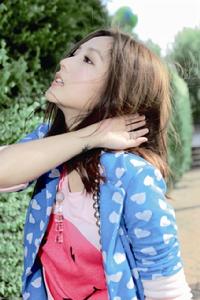 何潔新專輯造型