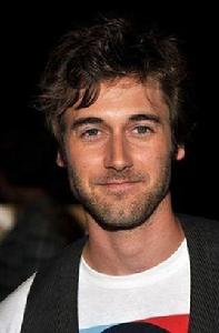 瑞安·艾戈爾德