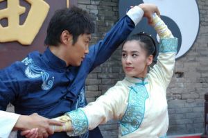 劇中譚耀文最終俘獲黃聖依的芳心