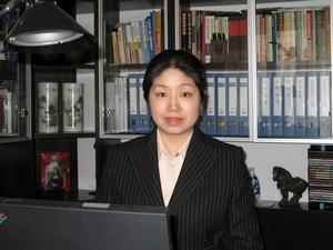 公司總經理杜晶女士