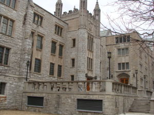 加拿大女王大學