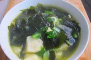 海帶小白菜魚丸湯 海帶小白菜魚丸湯