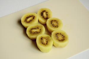 鮮榨金艷果汁 鮮榨金艷果汁