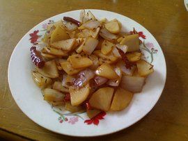 洋蔥炒土豆片 洋蔥炒土豆片