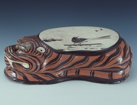 磁州窯虎形瓷枕