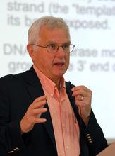 布魯斯&middot;艾伯茨