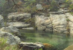 清潭[漢語詞語]