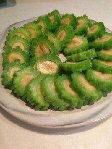 苦瓜釀香蕉 苦瓜釀香蕉