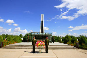 東風烈士陵園 東風烈士陵園