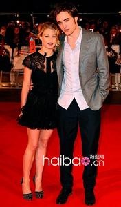 艾米麗&middot;德洛雯