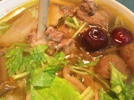 芹菜老鴨湯 芹菜老鴨湯