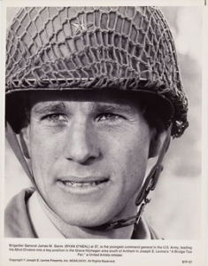 詹姆斯·M·加文 詹姆斯·M·加文