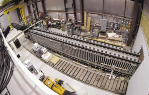 電磁導軌炮 電磁導軌炮