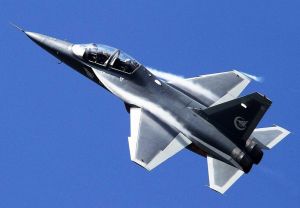 L15“獵鷹”高級教練機 L15“獵鷹”高級教練機