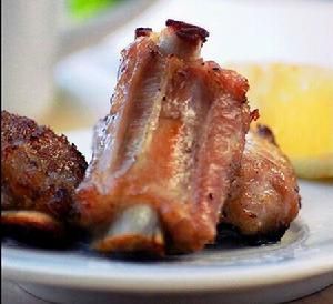 黑胡椒檸香烤肋排 黑胡椒檸香烤肋排