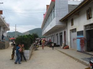 倚江尾村 倚江尾村