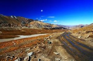 瑪卿岡日 瑪卿岡日