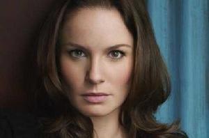 莎拉·韋恩·卡利斯 莎拉·韋恩·卡利斯