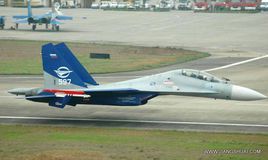 低空通場 低空通場