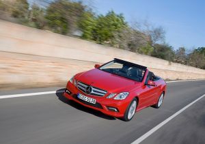 賓士e級敞篷跑車