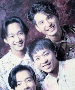 愛不容易說 愛不容易說