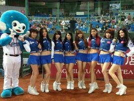 拉拉隊效應 拉拉隊效應