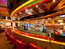 洛杉磯商業賭場皇冠假日酒店