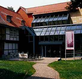 奎德林堡的牧師會教堂、城堡和古城