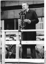 君特&middot;沙博夫斯基