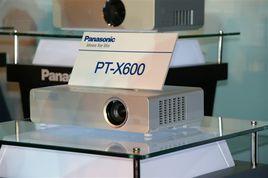 松下PT-X600投影機 松下PT-X600投影機