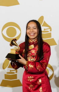 央金拉姆[藏族心靈音樂家]