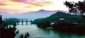 樂滿地主題樂園