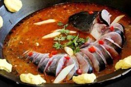 東北鐵鍋燉魚 東北鐵鍋燉魚