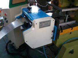 沖床送料機 沖床送料機