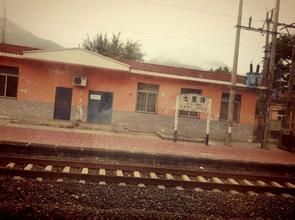 七里坪站 七里坪站