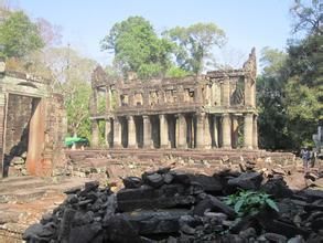 多柱式建築 多柱式建築