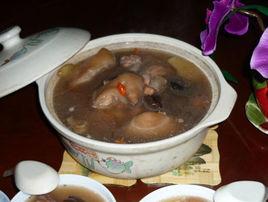 香菇花生豬腳湯 香菇花生豬腳湯