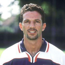 曼托·米弗塔瑞 曼托·米弗塔瑞