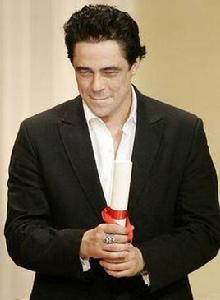 西奧·阿爾布萊切特 西奧·阿爾布萊切特