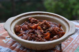 首烏熟地燉兔肉 首烏熟地燉兔肉