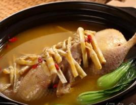 地黃老鴨煲 地黃老鴨煲