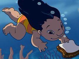 餵食小魚 餵食小魚