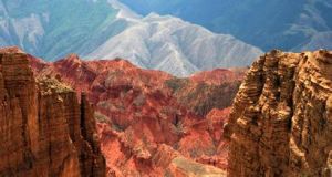 阿什貢七彩峰叢 阿什貢七彩峰叢