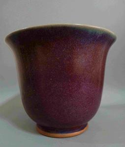 宋代鈞窯玫瑰紫仰鍾式花盆 宋代鈞窯玫瑰紫仰鍾式花盆