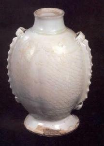 邢窯白釉雙魚背瓶 邢窯白釉雙魚背瓶