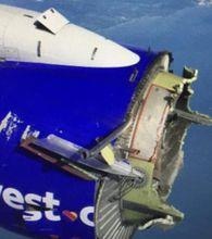 8&middot;27美國客機引擎空中爆炸事故