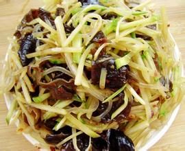 三絲拌木耳