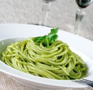 香草杏仁青醬意大利麵 香草杏仁青醬意大利麵